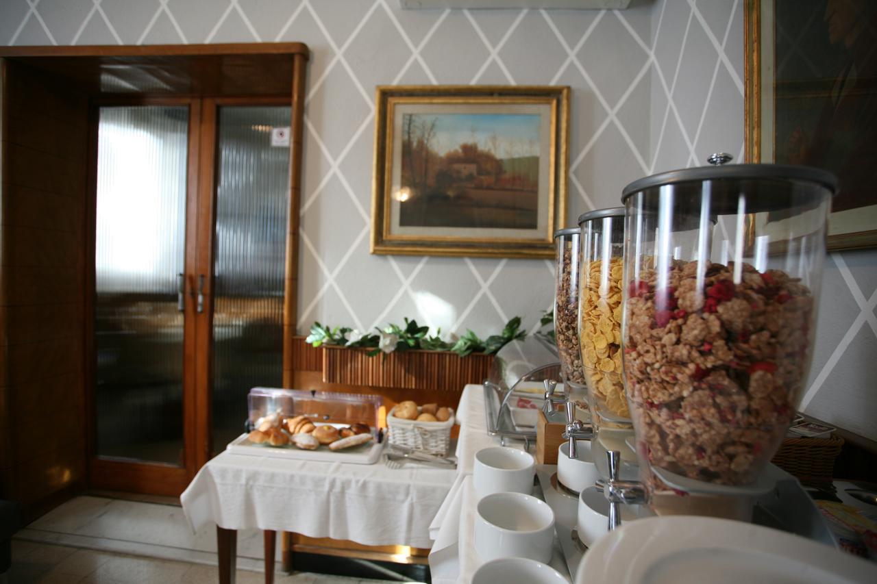 Hotel Il Sole Empoli Buitenkant foto